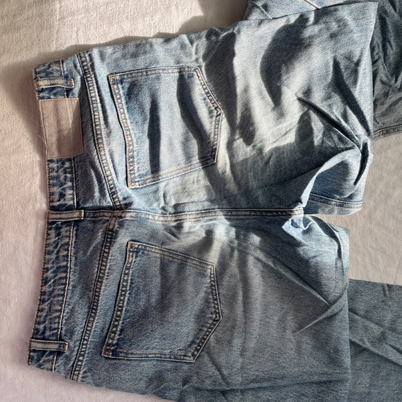 Pull & Bear Light Blue Jeans Women’s L Straight Wide Leg - Picture 3 of 4